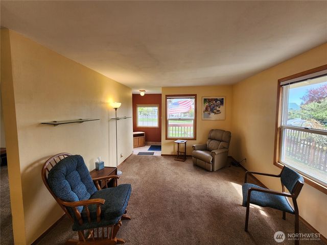 114 W 9 TH, Port Angeles, WA 98362