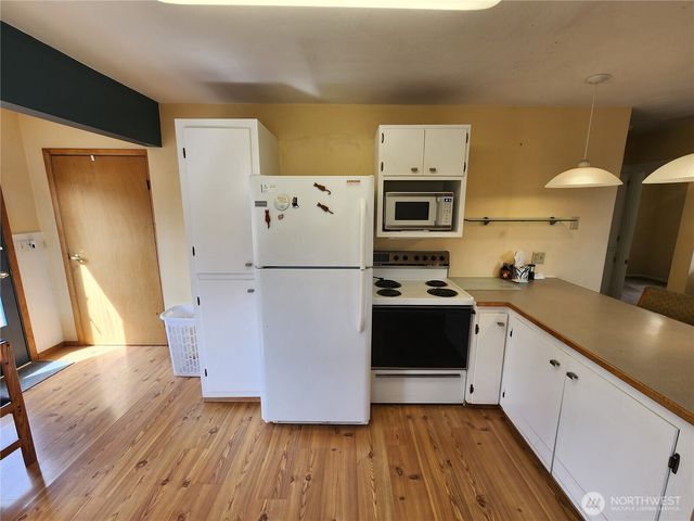 114 W 9 TH, Port Angeles, WA 98362