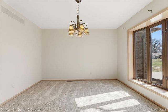 37578 Munger Drive, Livonia, MI 48154