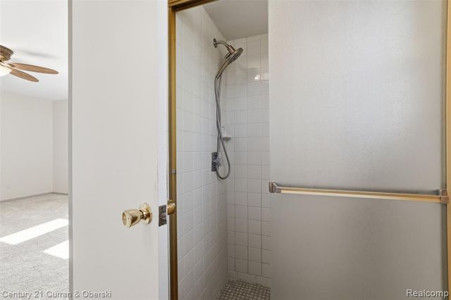 37578 Munger Drive, Livonia, MI 48154