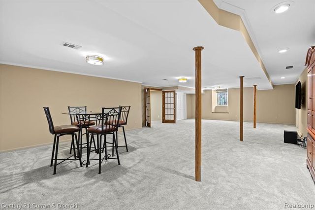 37578 Munger Drive, Livonia, MI 48154