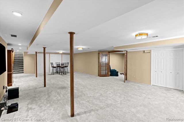 37578 Munger Drive, Livonia, MI 48154