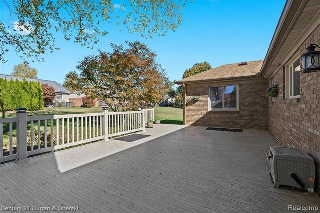 37578 Munger Drive, Livonia, MI 48154