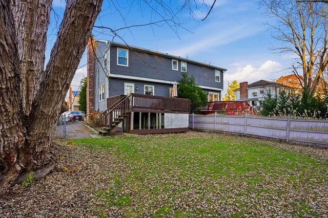 14 Wiggin Ave. 14, Dedham, MA 02026