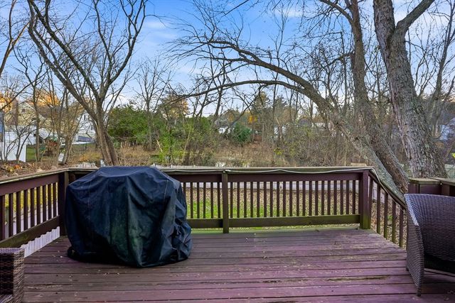 14 Wiggin Ave. 14, Dedham, MA 02026