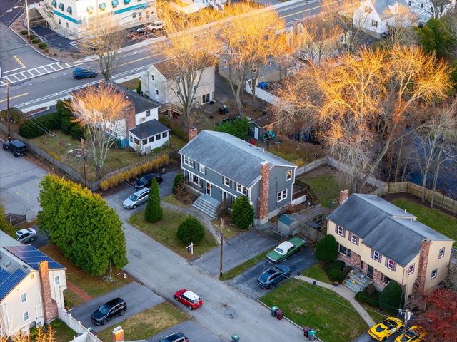 14 Wiggin Ave. 14, Dedham, MA 02026