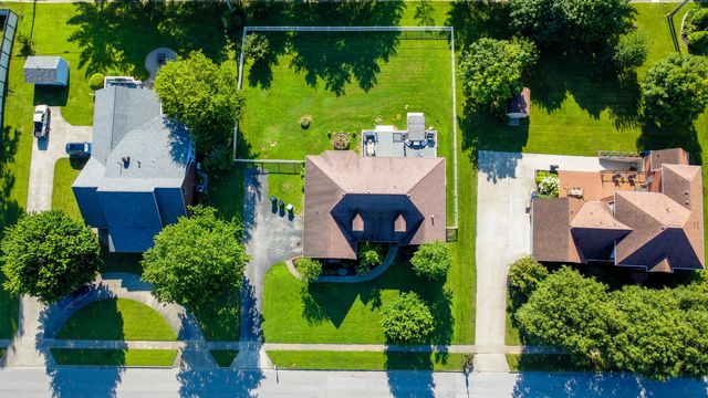 965 E Count Fleet Circle, Danville, KY 40422