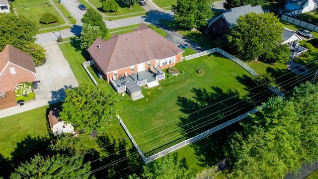 965 E Count Fleet Circle, Danville, KY 40422