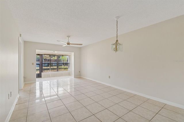 1285 MISSION HILLS BOULEVARD 36B, Clearwater, FL 33759