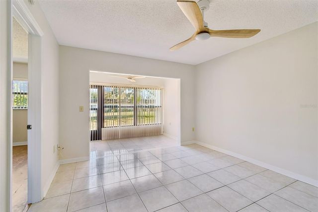 1285 MISSION HILLS BOULEVARD 36B, Clearwater, FL 33759
