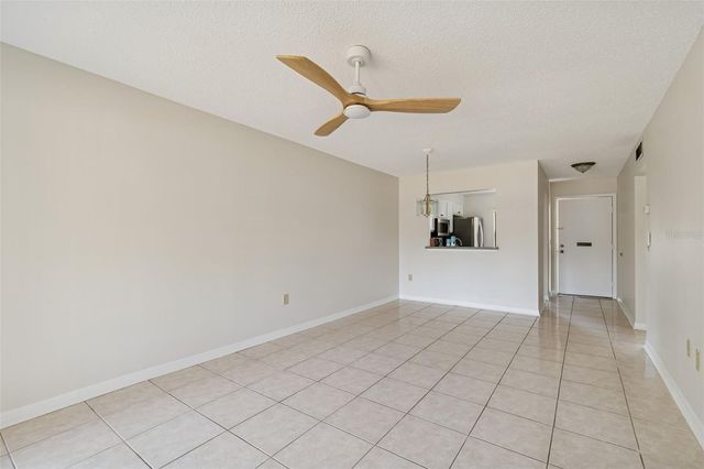 1285 MISSION HILLS BOULEVARD 36B, Clearwater, FL 33759