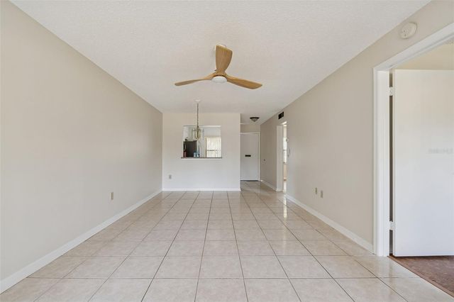 1285 MISSION HILLS BOULEVARD 36B, Clearwater, FL 33759