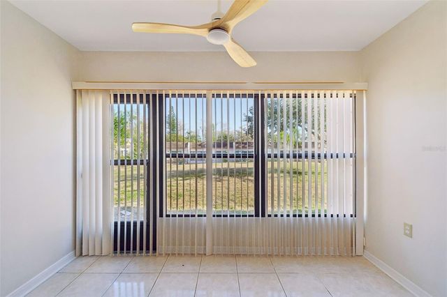 1285 MISSION HILLS BOULEVARD 36B, Clearwater, FL 33759