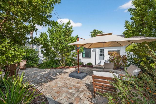 2220 7TH AVENUE N, St Petersburg, FL 33713