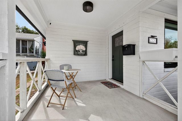 2220 7TH AVENUE N, St Petersburg, FL 33713