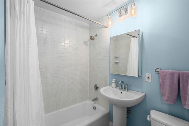 24 Otis St 24, Watertown, MA 02472