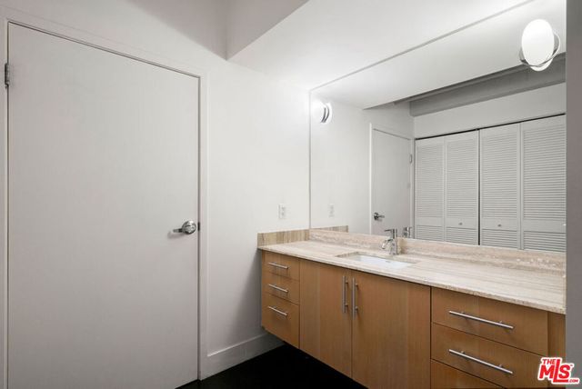 510 S Hewitt Street 109, Los Angeles, CA 90013