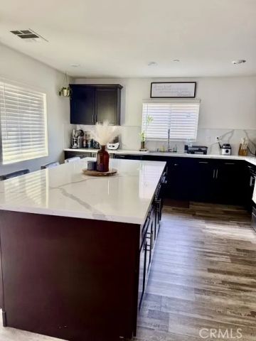 758 Avenida Del Rio, San Jacinto, CA 92582