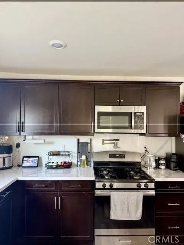 758 Avenida Del Rio, San Jacinto, CA 92582