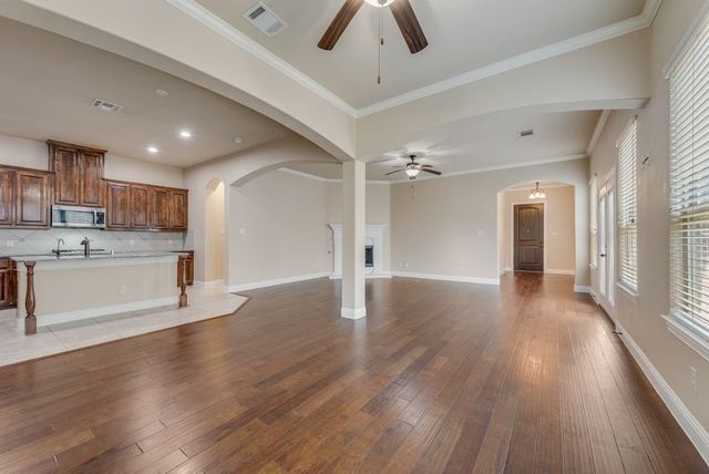 1400 Lauren Creek Lane, Mckinney, TX 75072
