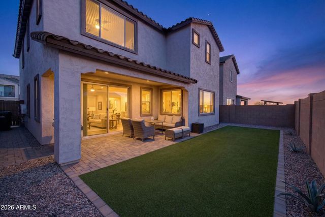 8114 E PETUNIA Avenue, Mesa, AZ 85212