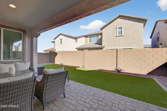 8114 E PETUNIA Avenue, Mesa, AZ 85212