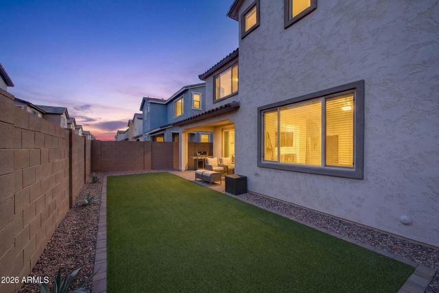 8114 E PETUNIA Avenue, Mesa, AZ 85212