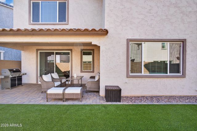 8114 E PETUNIA Avenue, Mesa, AZ 85212