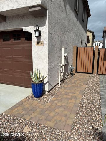 8114 E PETUNIA Avenue, Mesa, AZ 85212