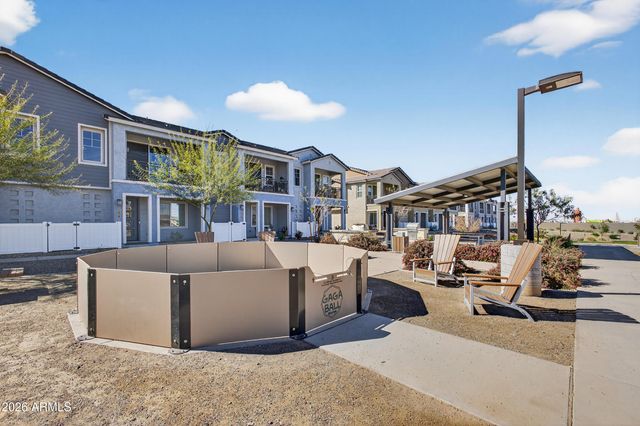 8114 E PETUNIA Avenue, Mesa, AZ 85212