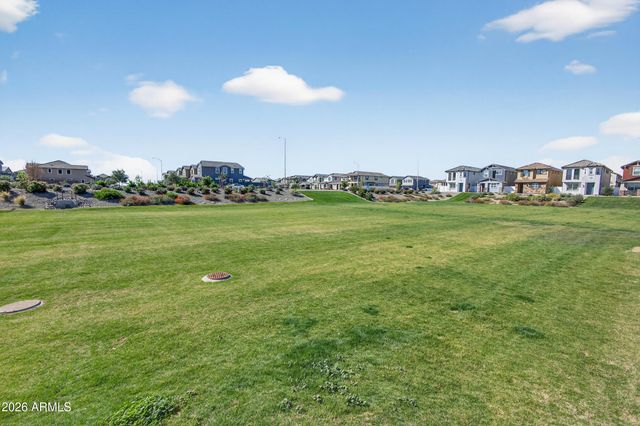 8114 E PETUNIA Avenue, Mesa, AZ 85212