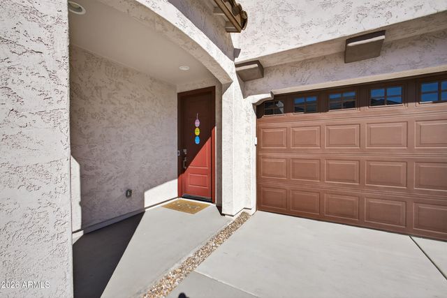 8114 E PETUNIA Avenue, Mesa, AZ 85212