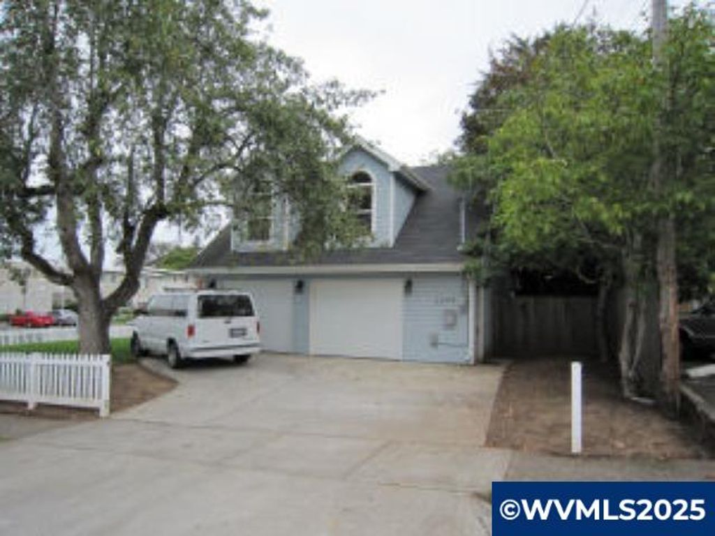 380 Owens St S, Salem, OR 97302