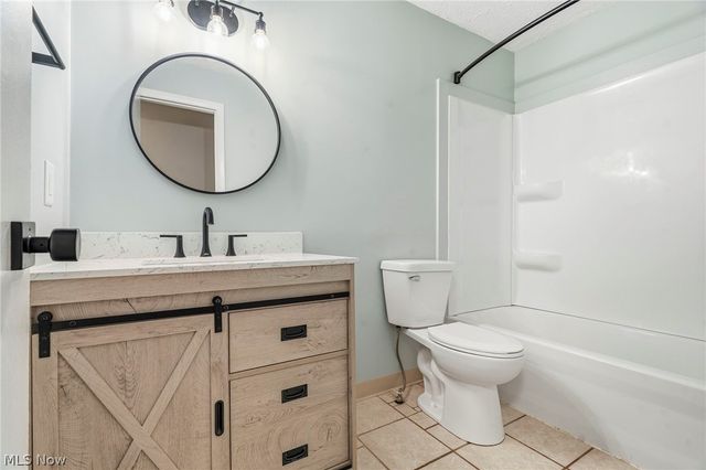 5240 Emil Avenue SW 102, Navarre, OH 44662