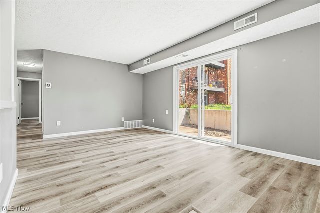 5240 Emil Avenue SW 102, Navarre, OH 44662