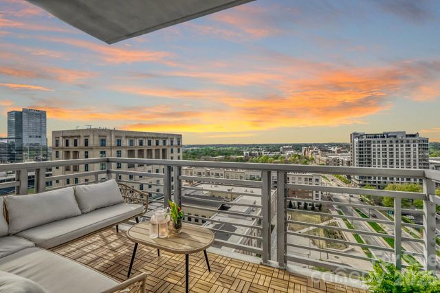 333 W Trade Street W 1105, Charlotte, NC 28202