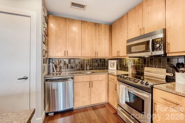 333 W Trade Street W 1105, Charlotte, NC 28202