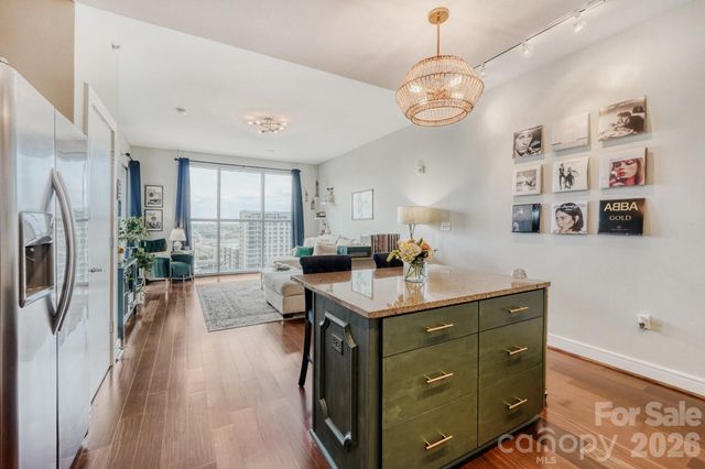 333 W Trade Street W 1105, Charlotte, NC 28202