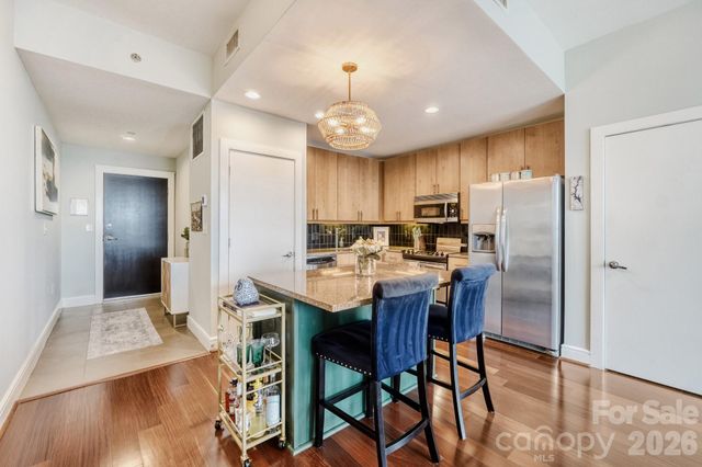 333 W Trade Street W 1105, Charlotte, NC 28202