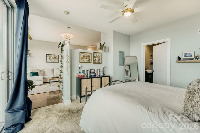 333 W Trade Street W 1105, Charlotte, NC 28202