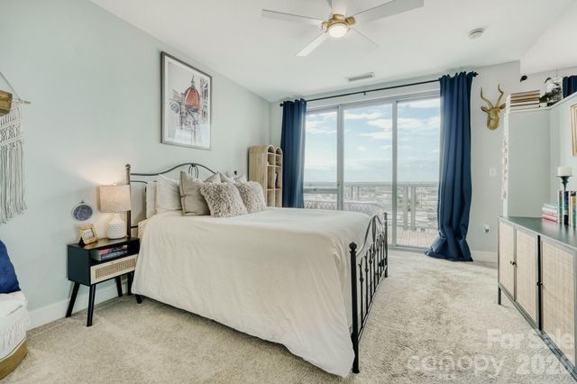 333 W Trade Street W 1105, Charlotte, NC 28202