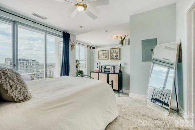 333 W Trade Street W 1105, Charlotte, NC 28202