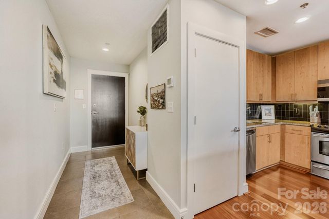 333 W Trade Street W 1105, Charlotte, NC 28202