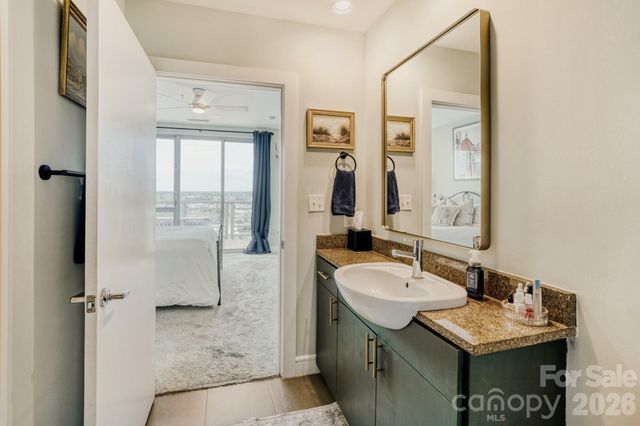 333 W Trade Street W 1105, Charlotte, NC 28202