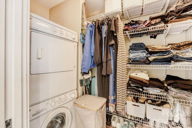 333 W Trade Street W 1105, Charlotte, NC 28202