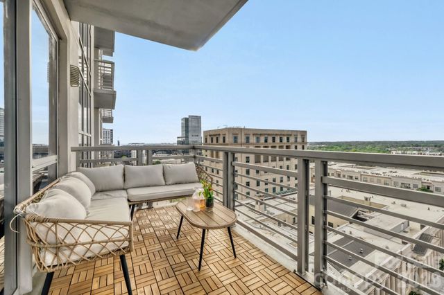 333 W Trade Street W 1105, Charlotte, NC 28202