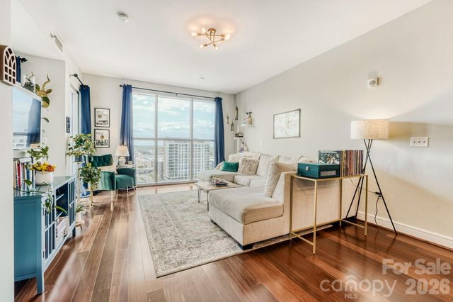 333 W Trade Street W 1105, Charlotte, NC 28202