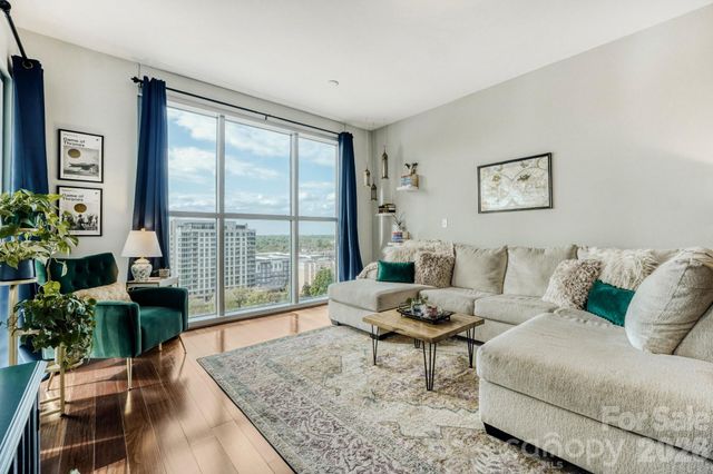 333 W Trade Street W 1105, Charlotte, NC 28202