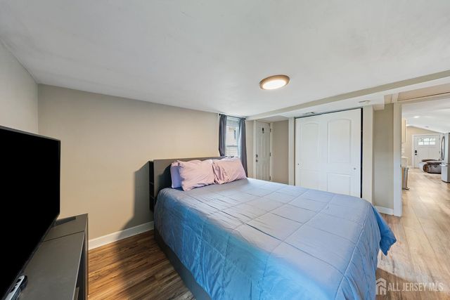 285 Shoreland Circle, Old Bridge, NJ 08879