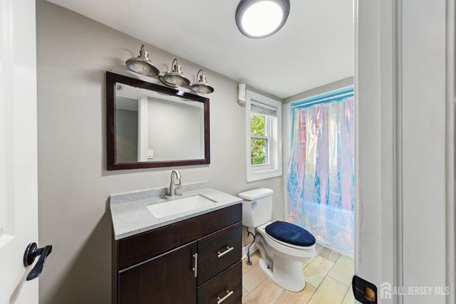 285 Shoreland Circle, Old Bridge, NJ 08879
